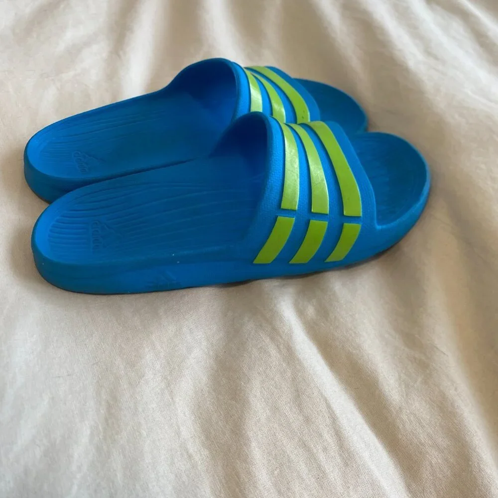 Adidas Youth Kids‎ Sandals Slides For Summer Boys Size 3 - Picture 6 of 10